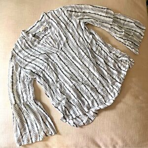 LOFT belle sleeve blouse